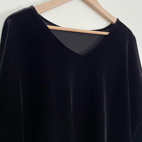 Talbots Black Velvet Top Size L 3/4 Length Dolman Sleeve Reversible Neckline - Picture 7 of 9
